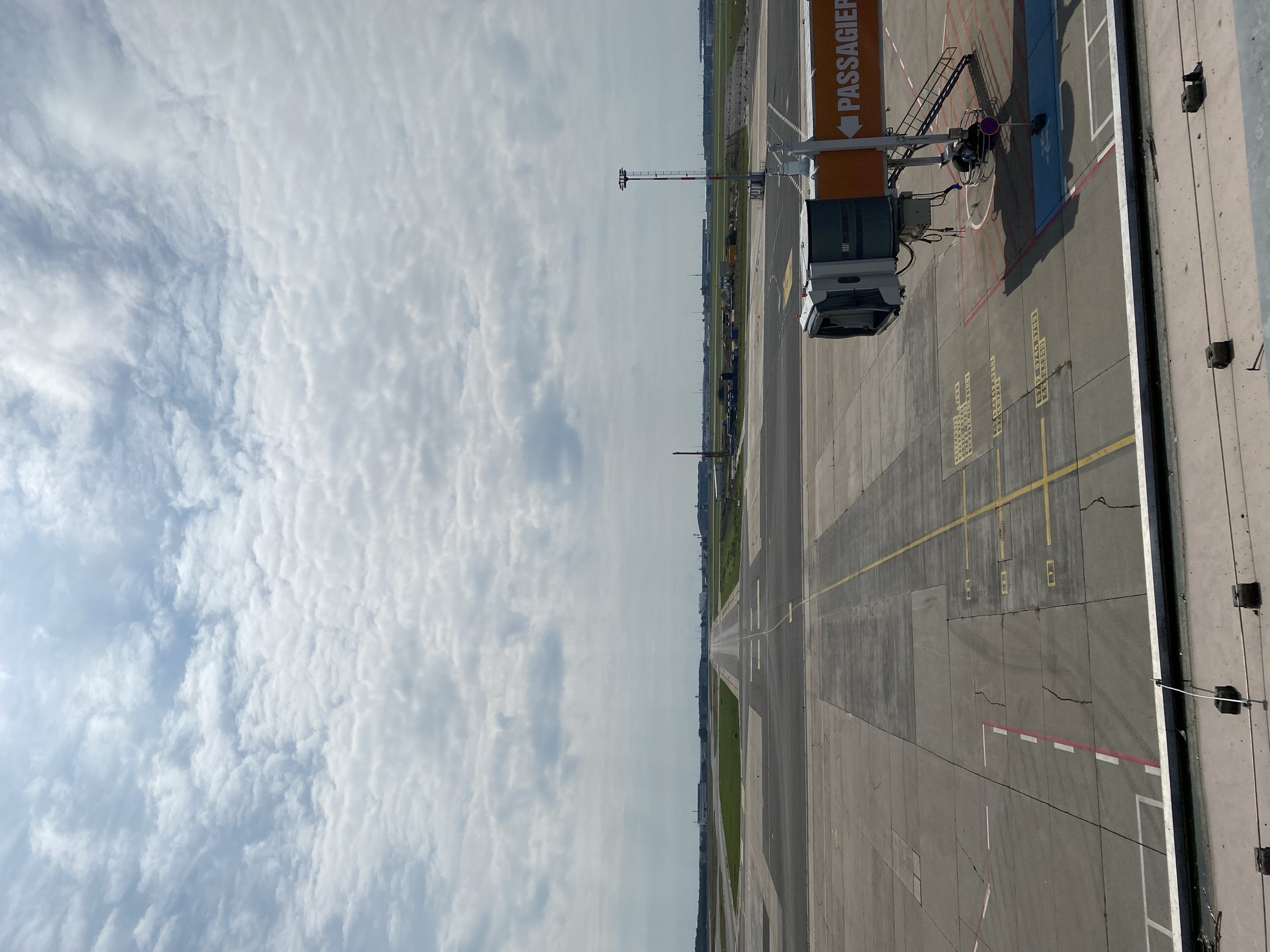 Rundflug über den Flughafen Berlin-Schönefeld (1)